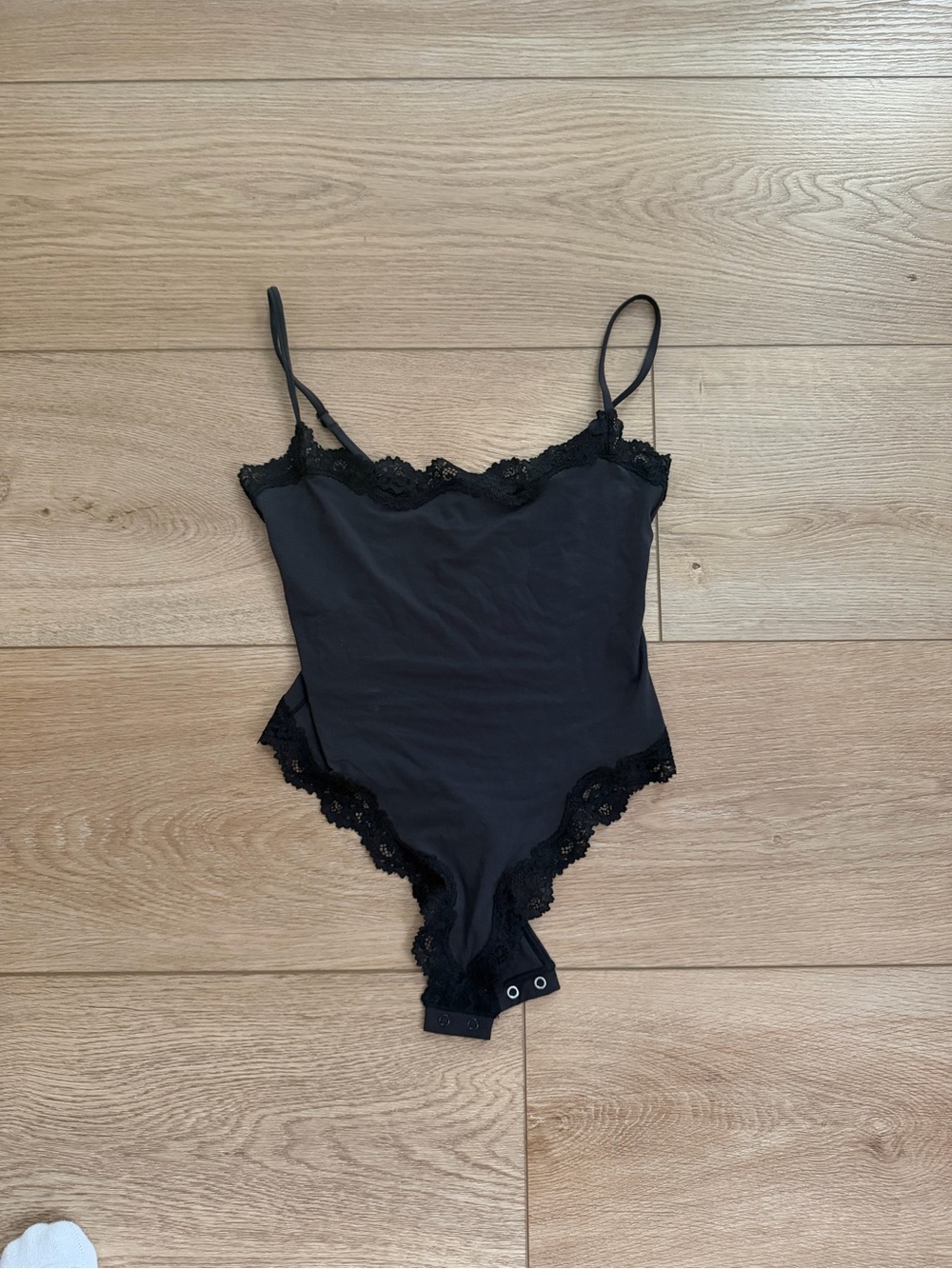 skims fits everybody Black Lace Trim Bodysuit